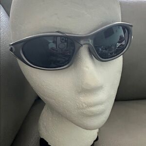 New MODO Mens Sunglasses 100% UV Lens Protection color multi.